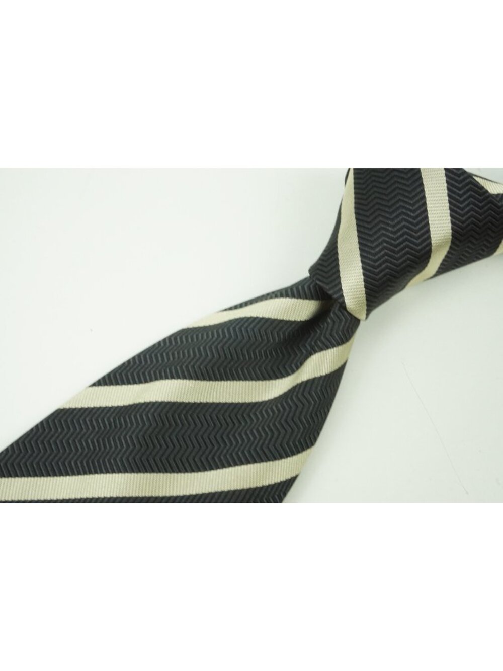 Dormeuil Charcoal Herringbone Tortilla Striped Silk Tie